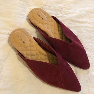 Birdies pointed toe mules, berry, EUC 2400